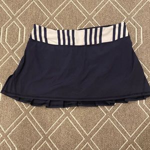 Lululemon pace setter skirt navy sz 8